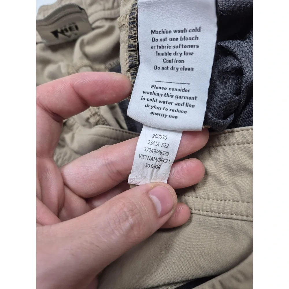 REI Co-op Convertible Pants Mens 40x30 Beige Hiking Zip Pocket Stretch Outdoor